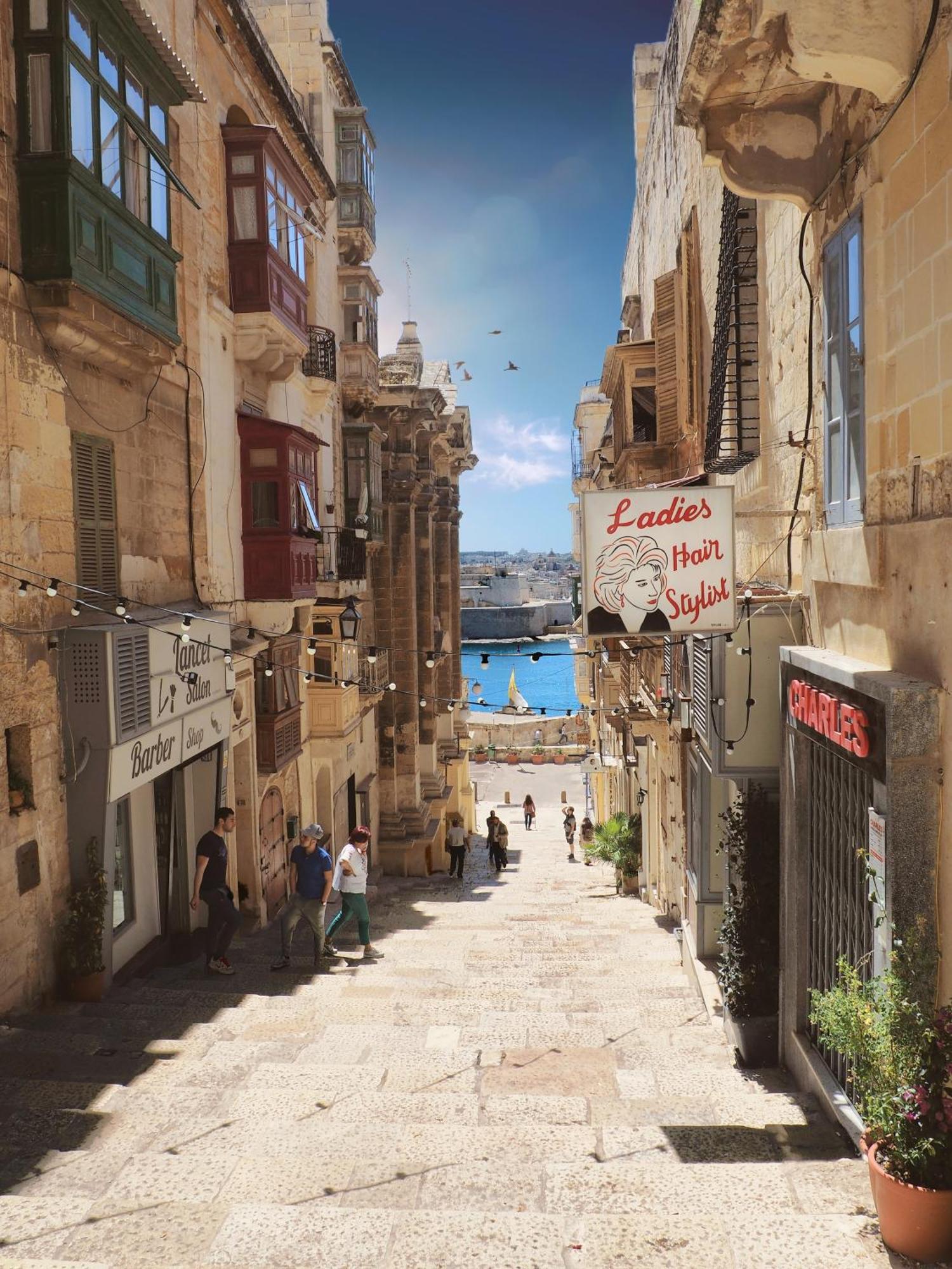 Charming Home With Sea Views & Maltese Balcony By 360 Estates فاليتا المظهر الخارجي الصورة